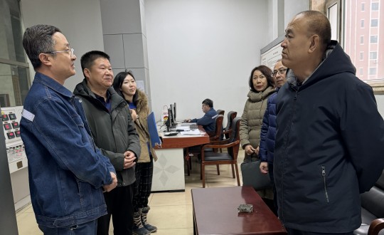 2024年1月17日，區(qū)人大常委會(huì)副主任徐景寶一行蒞臨供熱總公司調(diào)研走訪_副本.jpg